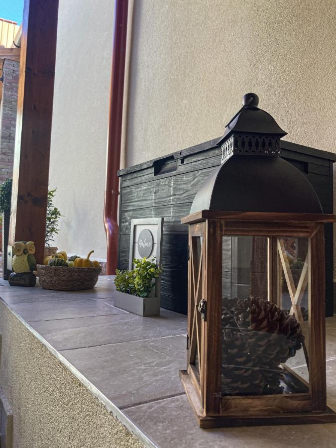 Várfal apartman Eger Esterno foto