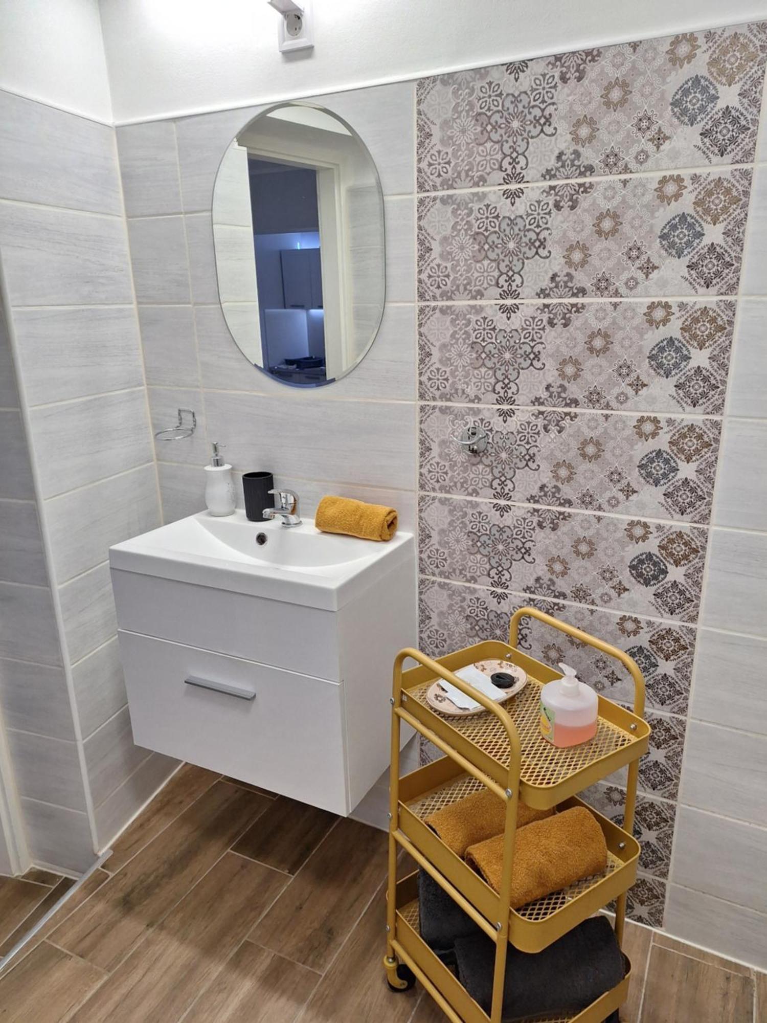 Várfal apartman Eger Esterno foto